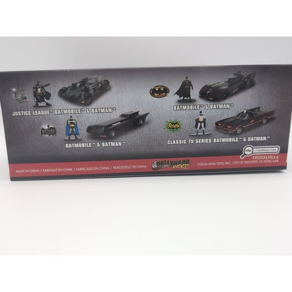 Jada Toys Justice League Diecast Batmobile and Batman - Picture 2 of 2